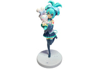 Figura Hatsune Miku x Cinnamoroll — vista 2