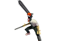 Figura de Denji con motosierras desatadas — Chainsaw Man
