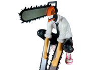 Figura de Denji en forma híbrida agazapado — Chainsaw Man